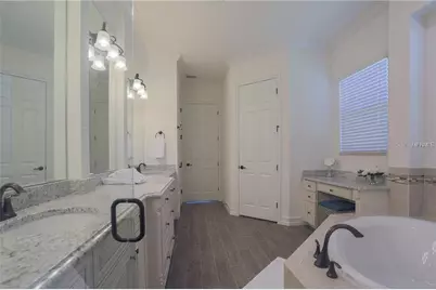 5528 Arnie Loop, Lakewood Ranch, FL 34211 - Photo 17