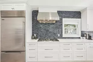 85 S Polk Dr, Sarasota, FL 34236 - Photo 23