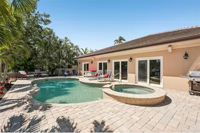 85 S Polk Drive, Sarasota, FL 34236 - Photo 47