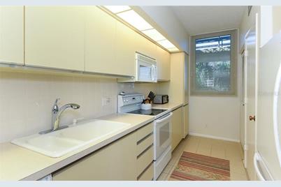 1125 Gulf Of Mexico Drive #403, Longboat Key, FL 34228 - Photo 15