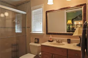 2929 Mayflower St, Sarasota, FL 34231 - Photo 11