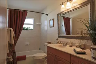 2929 Mayflower St, Sarasota, FL 34231 - Photo 15
