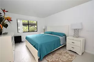 1716 Glenhouse Dr, Sarasota, FL 34231 - Photo 7