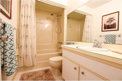 460 Base Avenue E #125, Venice, FL 34285 - Photo 15