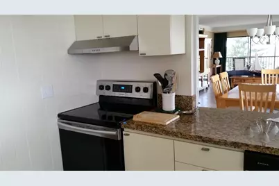 1001 Benjamin Franklin Drive #506, Sarasota, FL 34236 - Photo 9