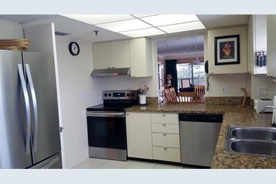 1001 Benjamin Franklin Drive #506, Sarasota, FL 34236 - Photo 5