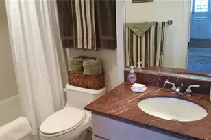 1001 Benjamin Franklin Dr, Sarasota, FL 34236 - Photo 25