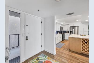 1001 Benjamin Franklin Drive #604, Sarasota, FL 34236 - Photo 3