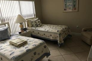 1001 Benjamin Franklin Dr, Sarasota, FL 34236 - Photo 9