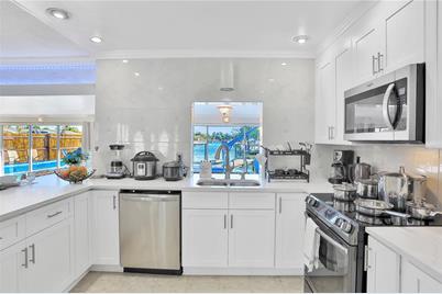 4315 Royal Palm Drive, Bradenton, FL 34210 - Photo 9