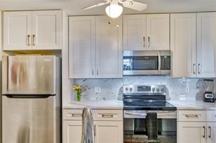 750 N Tamiami Trl, Sarasota, FL 34236 - Photo 15