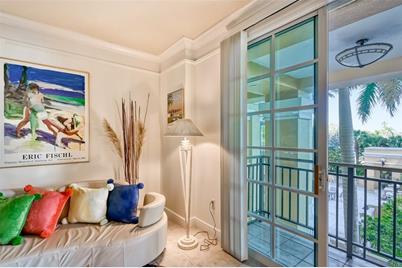 750 N Tamiami Trail #205, Sarasota, FL 34236 - Photo 9