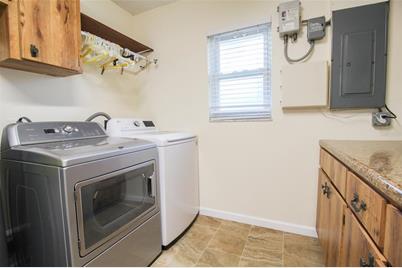 3852 Gatewood Drive, Sarasota, FL 34232 - Photo 37