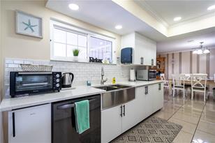 2140 Pinehurst St, Sarasota, FL 34231 - Photo 11