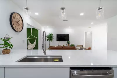 7354 Biltmore Drive, Sarasota, FL 34231 - Photo 13
