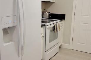 750 N Tamiami Trl, Sarasota, FL 34236 - Photo 3