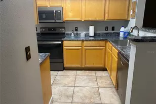1010 Villagio Cir, Sarasota, FL 34237 - Photo 3