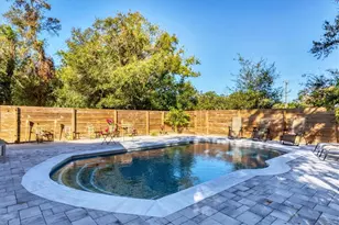 2441 Novus St, Sarasota, FL 34237 - Photo 33