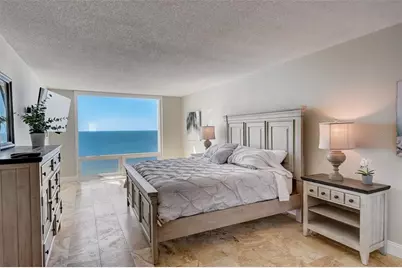 2425 Gulf Of Mexico Drive #14B, Longboat Key, FL 34228 - Photo 17