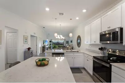 5721 Palmer Circle #201, Bradenton, FL 34211 - Photo 9