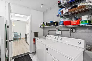 3210 Wood St, Sarasota, FL 34237 - Photo 31