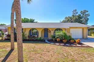 3210 Wood St, Sarasota, FL 34237 - Photo 1