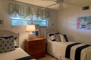 512 W Venice Ave, Venice, FL 34285 - Photo 15