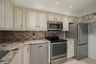 9011 Midnight Pass Rd, Sarasota, FL 34242 - Photo 17