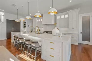 535 70th St, Holmes Beach, FL 34217 - Photo 17