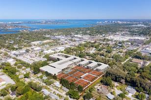 2170 Robinhood St, Sarasota, FL 34231 - Photo 3