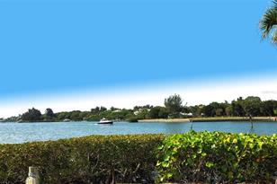 1608 Stickney Point Rd, Sarasota, FL 34231 - Photo 33