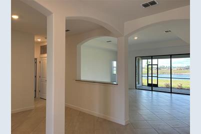 15513 White Linen Drive, Lakewood Ranch, FL 34211 - Photo 5