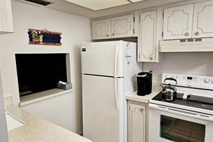 3528 Lake Bayshore Dr, Bradenton, FL 34205 - Photo 5