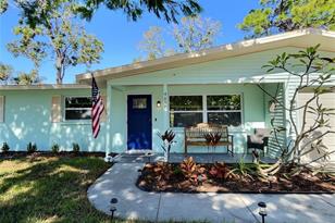 4658 Maceachen Blvd, Sarasota, FL 34233 - Photo 23