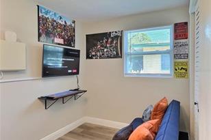 4658 Maceachen Blvd, Sarasota, FL 34233 - Photo 7