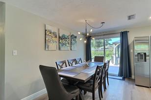 4658 Maceachen Blvd, Sarasota, FL 34233 - Photo 27