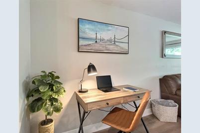 4658 Maceachen Boulevard, Sarasota, FL 34233 - Photo 3