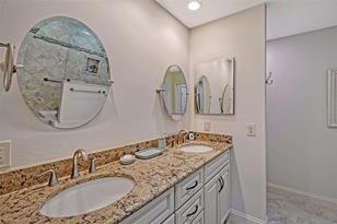 2369 Harbour Oaks Dr, Longboat Key, FL 34228 - Photo 35