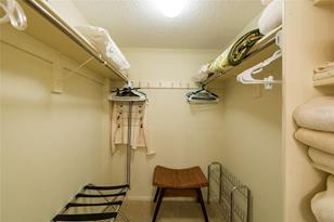 8767 Midnight Pass, Sarasota, FL 34242 - Photo 25