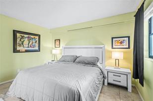 8770 Midnight Pass Rd, Sarasota, FL 34242 - Photo 21