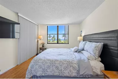 8770 Midnight Pass Road #302B, Sarasota, FL 34242 - Photo 17