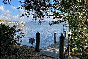 421 Waterside Ln, Nokomis, FL 34275 - Photo 47