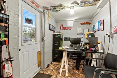 15182 Dahlgren Avenue, Port Charlotte, FL 33953 - Photo 19