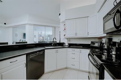 4006 Caddie Drive E, Bradenton, FL 34203 - Photo 9
