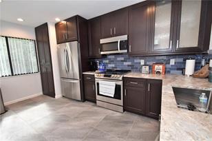 1508 Pelican Cove Rd, Sarasota, FL 34231 - Photo 3