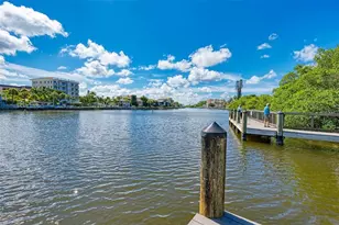 116 Vista Hermosa Cir, Sarasota, FL 34242 - Photo 49