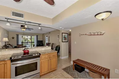 116 Vista Hermosa Circle #210C, Sarasota, FL 34242 - Photo 11