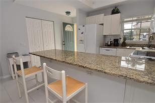 4235 Castlebridge Ln, Sarasota, FL 34238 - Photo 3