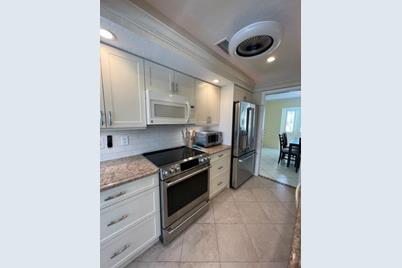 7328 Curtiss Avenue, Sarasota, FL 34231 - Photo 17