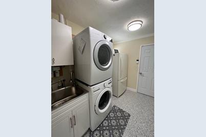 7328 Curtiss Avenue, Sarasota, FL 34231 - Photo 35